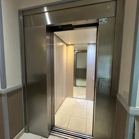 Magnolia 40m2, Parking Et Wifi Gratuit Apartment Montévrain