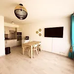 Magnolia 40m2, Wifi Gratuit Et Parking Payant Apartman