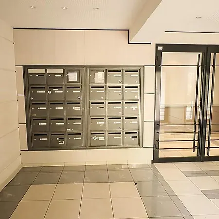 Daire Magnolia 40m2, Wifi Gratuit Et Parking Payant Montévrain