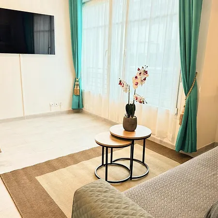 Magnolia 40m2, Wifi Gratuit Et Parking Payant * Montévrain